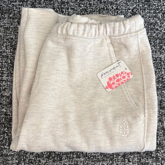 For the Win Long Shorts, Free People, Size S, NWT - Picture 2 of 4